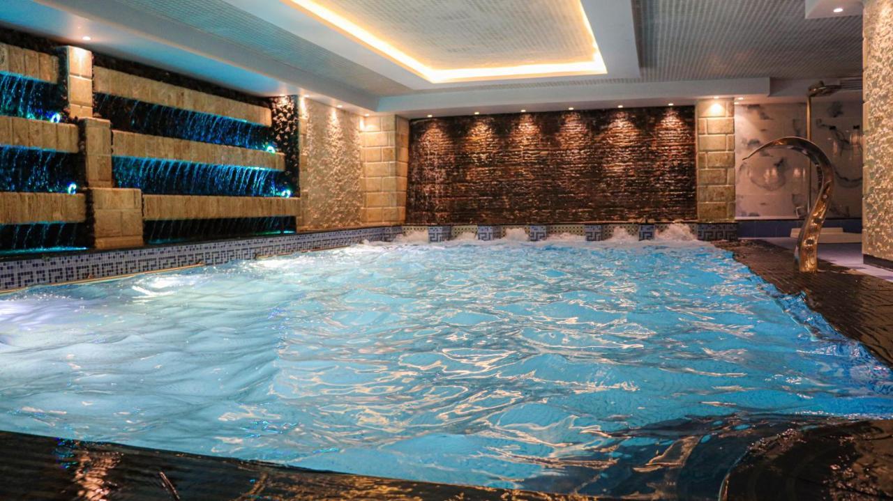 Rival Hotel Amman Exterior photo